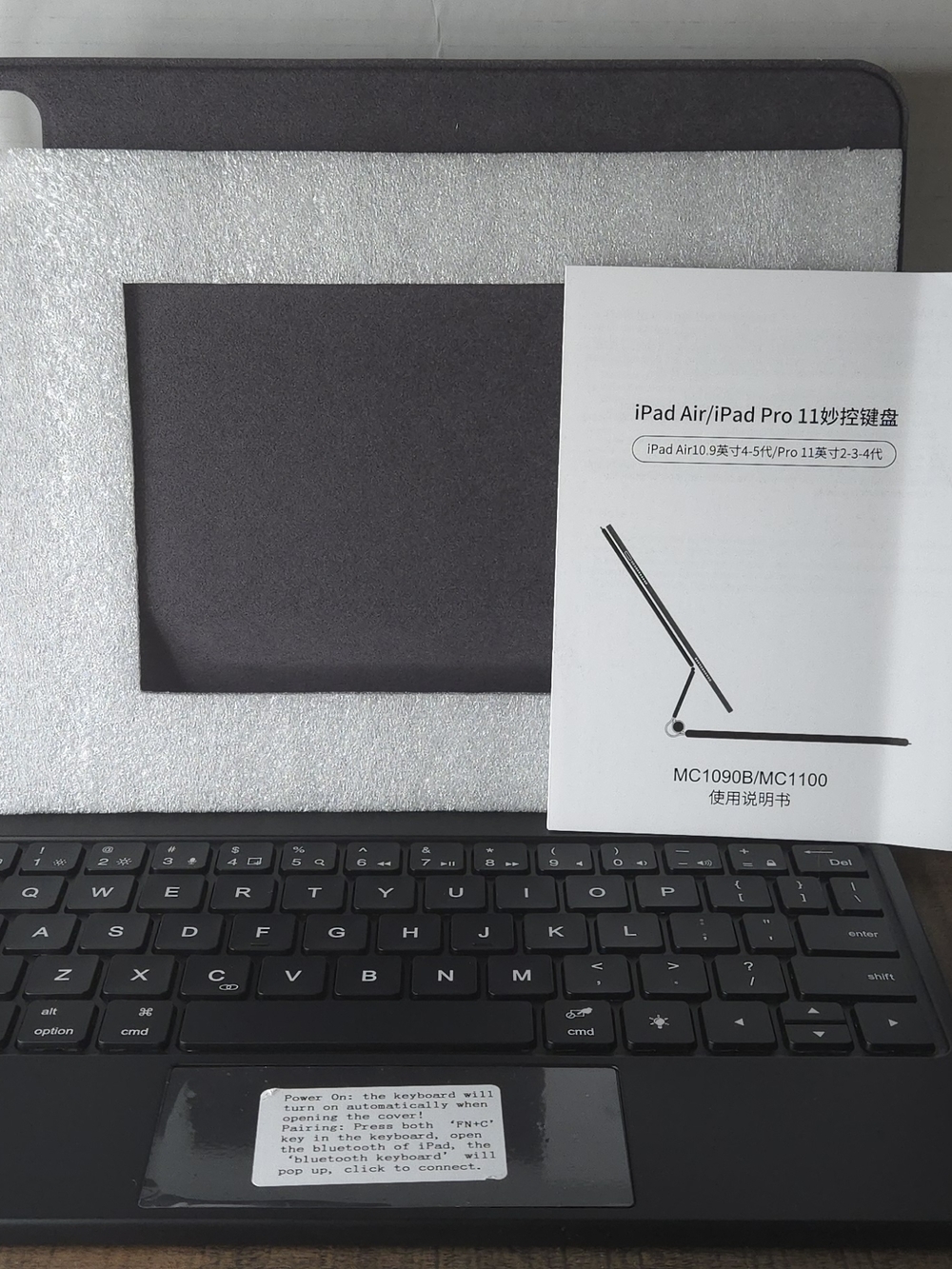 Floating Magnetic Keyboard Case for iPad Pro 11 / iPad Air 4/5 - Trackpad & Back